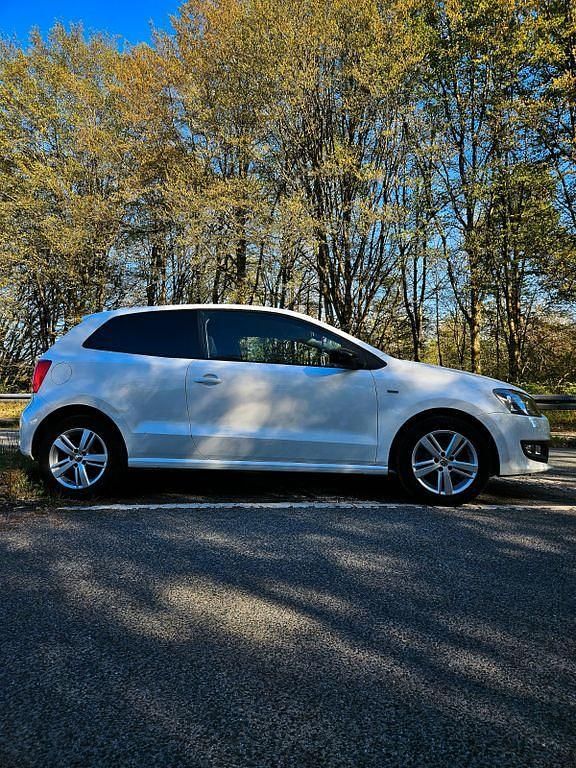 Gebraucht VW Polo Match 60 PS (44 kW) 2012 Weiß Kleinwagen