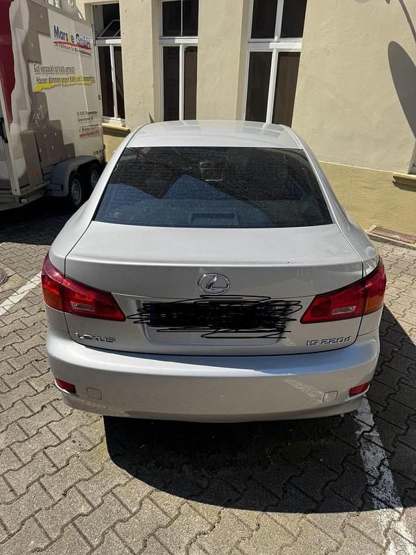 Silber Gebraucht 2006 Lexus IS220 Limousine | 5.000 € - Bild 1/4