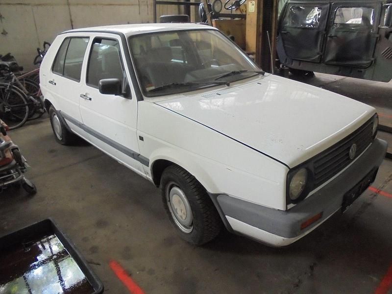 Weiß Gebraucht 1989 VW Golf II Kleinwagen | 2.750 € - Bild 1/4