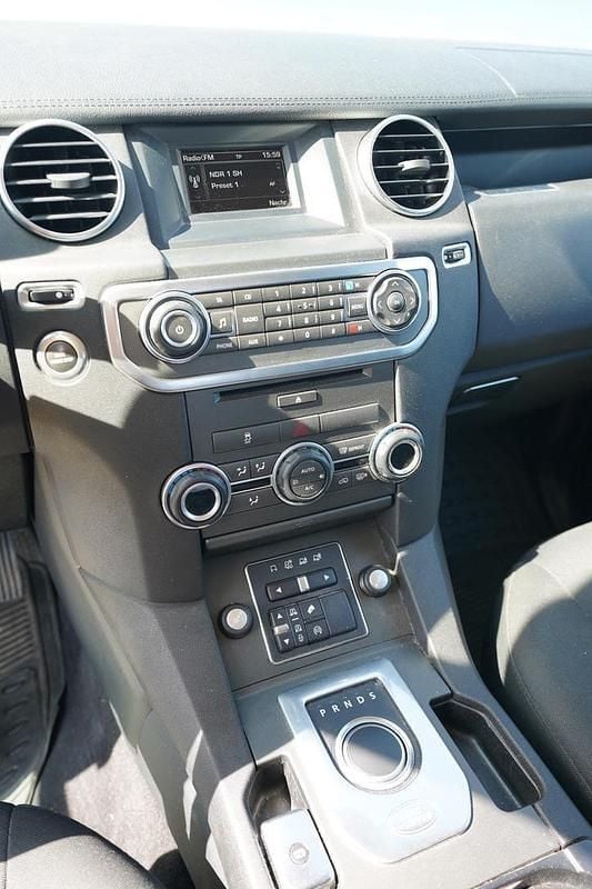 Gebraucht Land Rover Discovery 4 211 PS (155 kW) 2014 Grau SUV