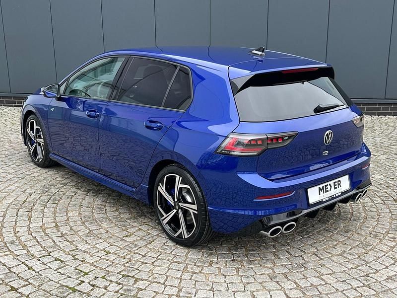 Neu VW Golf VIII R 333 PS (244 kW) 2025 Lapiz blue metallic Limousine