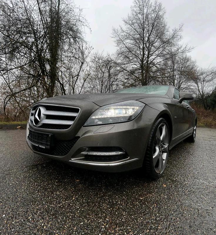Gebraucht Mercedes CLS350 Sport 265 PS (194 kW) 2012 Braun Limousine