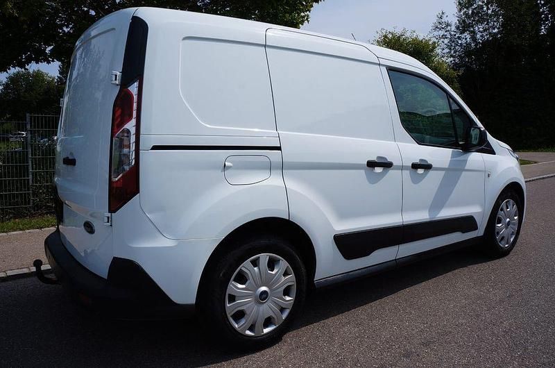 Second-hand Ford Transit Connect 101 CP (74 kW) 2021 Alb Monovolum