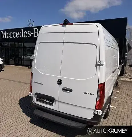 Gebraucht Mercedes Sprinter 170 PS (125 kW) 2025 Andere Van