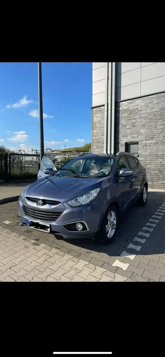 Gebraucht Hyundai ix35 184 PS (135 kW) 2011 Blau SUV