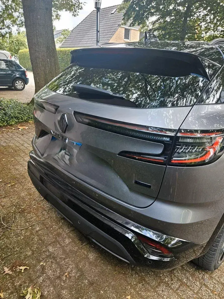Gebraucht Renault Austral Iconic Esprit Alpine 200 PS (147 kW) 2024 Grau SUV