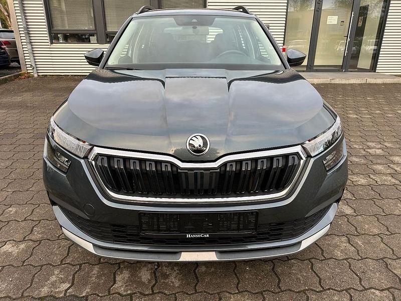 Grau Gebraucht 2021 Skoda Kamiq SUV | 21.990 € (Guter Preis) - Bild 1/4
