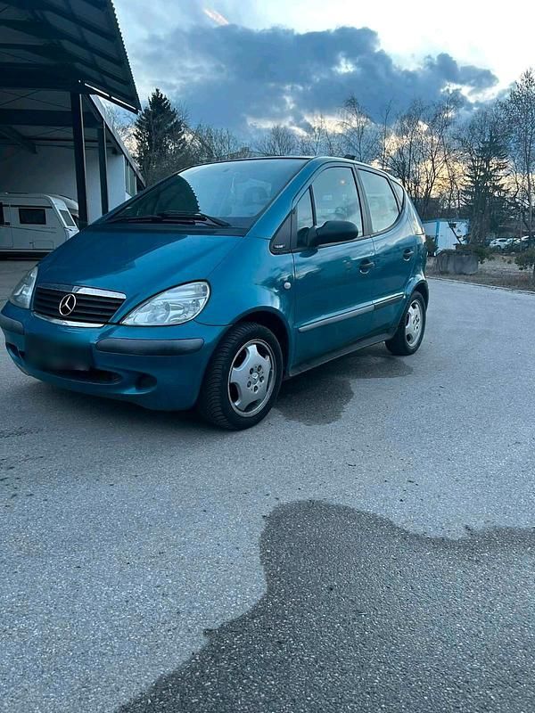 Gebraucht Mercedes A140 105 PS (77 kW) 2001 Blau Kleinwagen