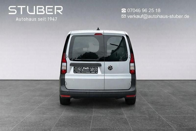 Second-hand VW Caddy 102 CP (75 kW) 2021 Argintiu Monovolum