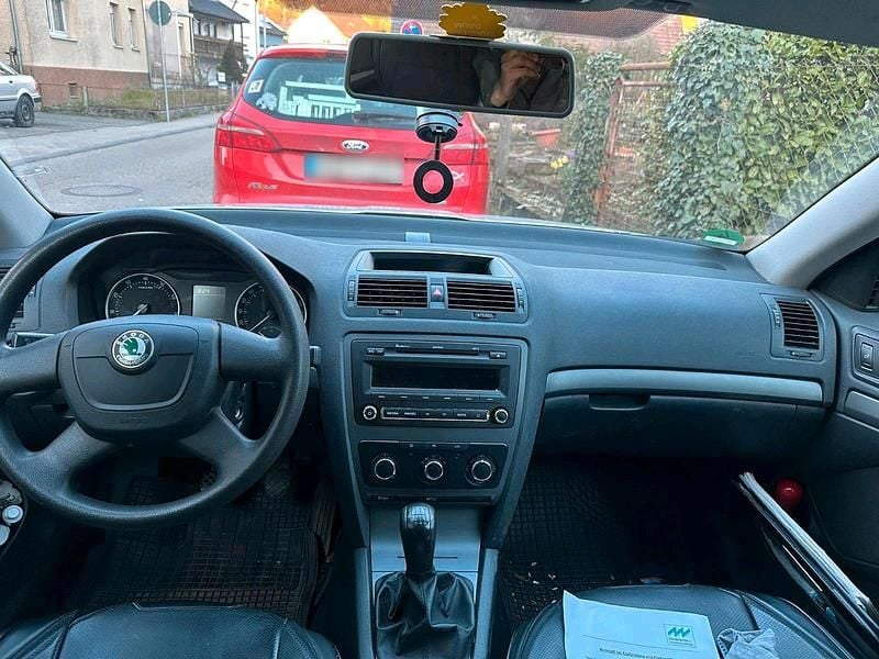 Gebraucht Skoda Octavia 125 PS (91 kW) 2013 Grau Kombi