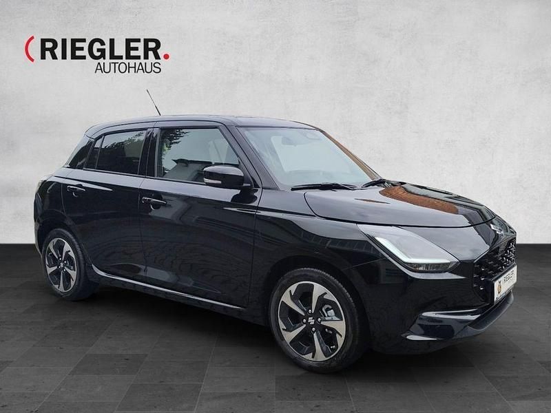 Neu Suzuki Swift Comfort+ 83 PS (61 kW) 2025 Schwarz Kleinwagen