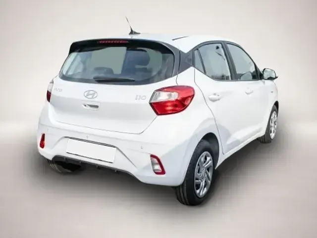 Gebraucht Hyundai i10 Select 63 PS (46 kW) 2025 Weiß Kleinwagen
