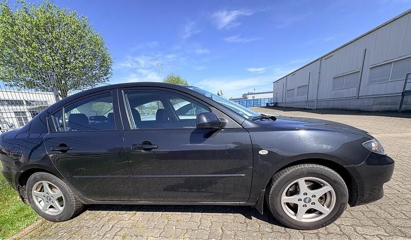 Second-hand Mazda 3 105 CP (77 kW) 2004 Negru Berlinǎ