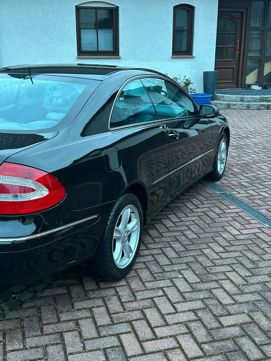 Gebraucht Mercedes CLK200 163 PS (119 kW) 2005 Schwarz Coupé