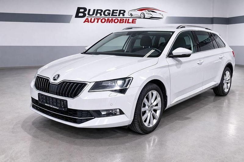 Gebraucht Skoda Superb Style 190 PS (139 kW) 2016 Weiß Kombi