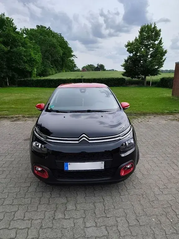 Gebraucht Citroën C3 Feel 82 PS (60 kW) 2018 Schwarz Kleinwagen