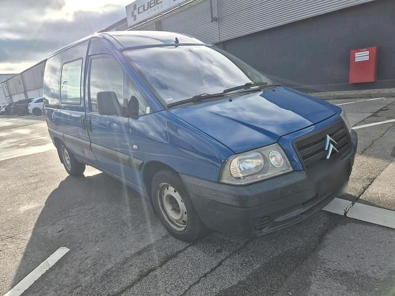 Blau Gebraucht 2004 Citroën Jumpy Abholung | 2.200 € - Bild 1/4