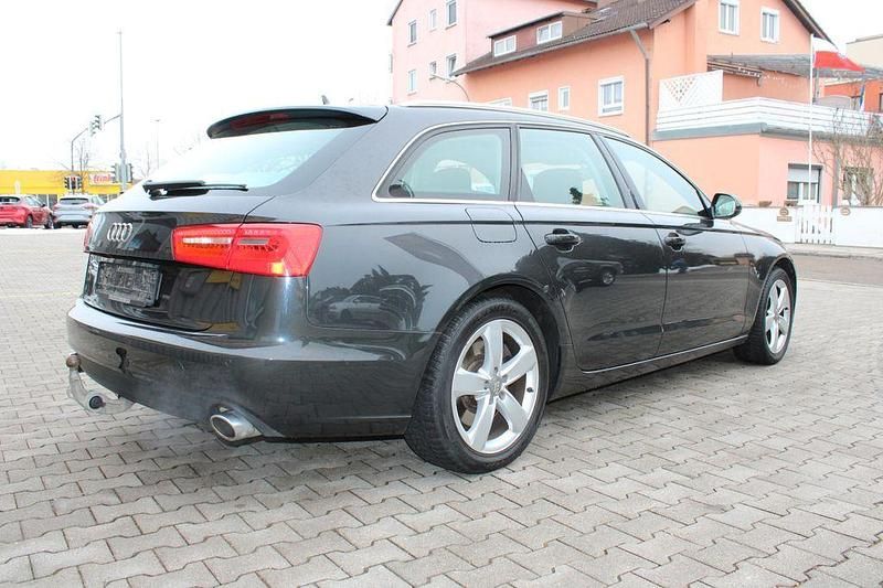 Gebraucht Audi A6 Ambiente 245 PS (180 kW) 2012 Grau Kombi