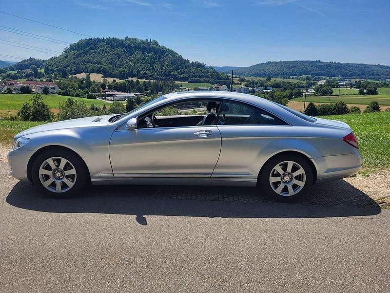 Gebraucht Mercedes CL500 387 PS (284 kW) 2008 Iridiumsilber  metalliclack Coupé