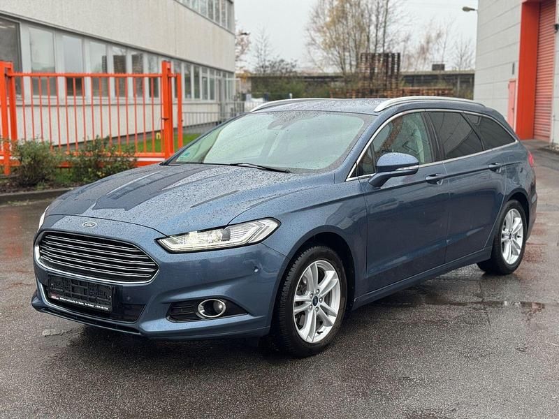 Blau Gebraucht 2018 Ford Mondeo Titanium Kombi | 8.990 € (Superpreis) - Bild 1/4