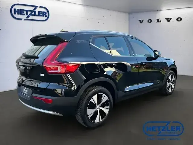 Gebraucht Volvo XC40 Core 82 PS (60 kW) 2022 Schwarz SUV