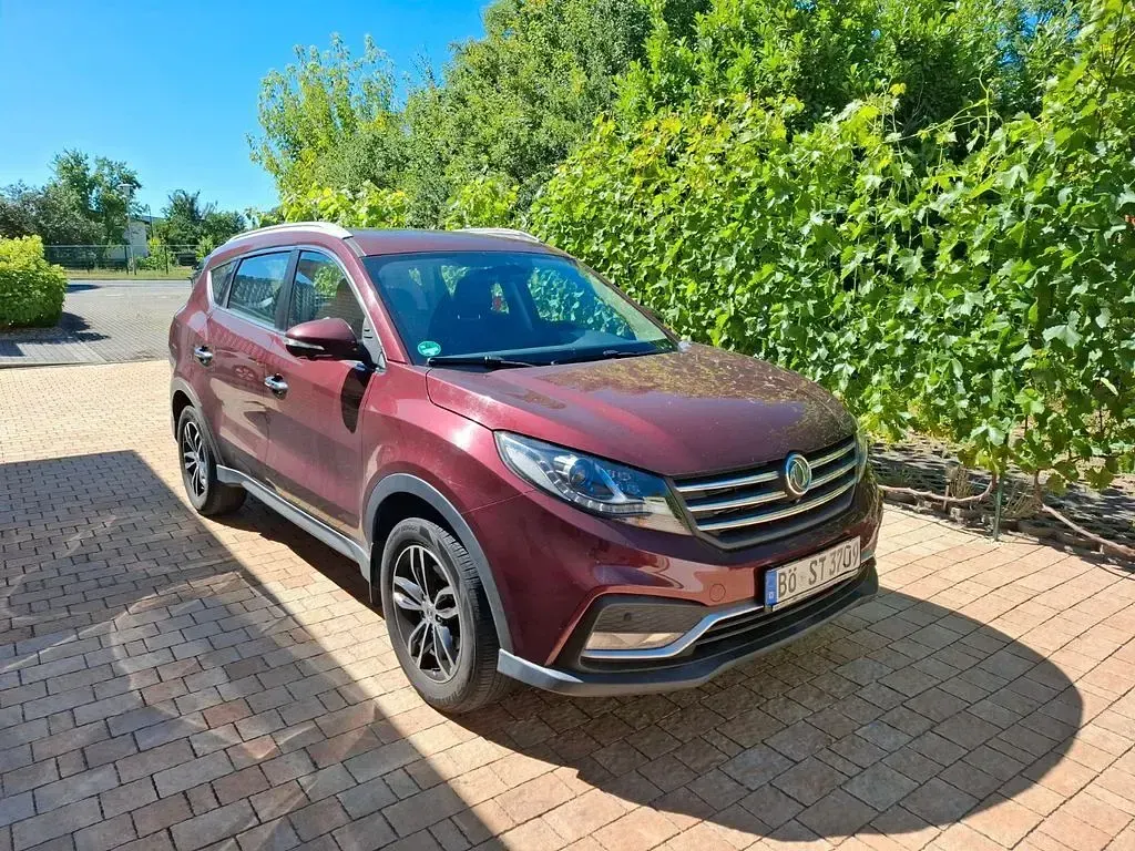 Gebraucht DFSK 580 145 PS (106 kW) 2021 Rot SUV