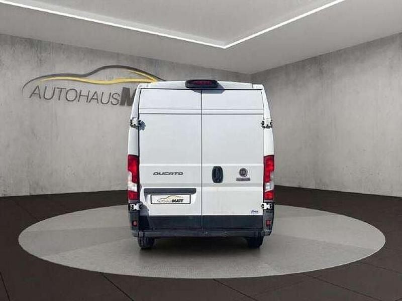 Gebraucht Fiat Ducato 131 PS (96 kW) 2018 Colore esterno (weiss (pastell)) Van