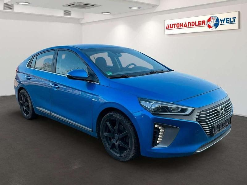 Gebraucht Hyundai Ioniq Style 141 PS (103 kW) 2017 Blau Kleinwagen
