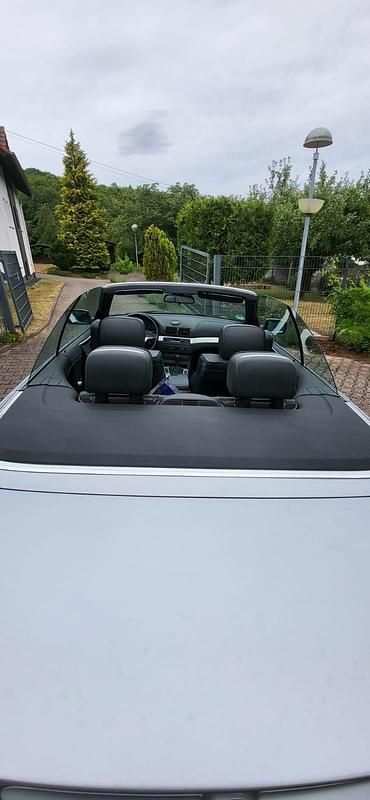 Gebraucht BMW 320 170 PS (125 kW) 2002 Silber Cabrio
