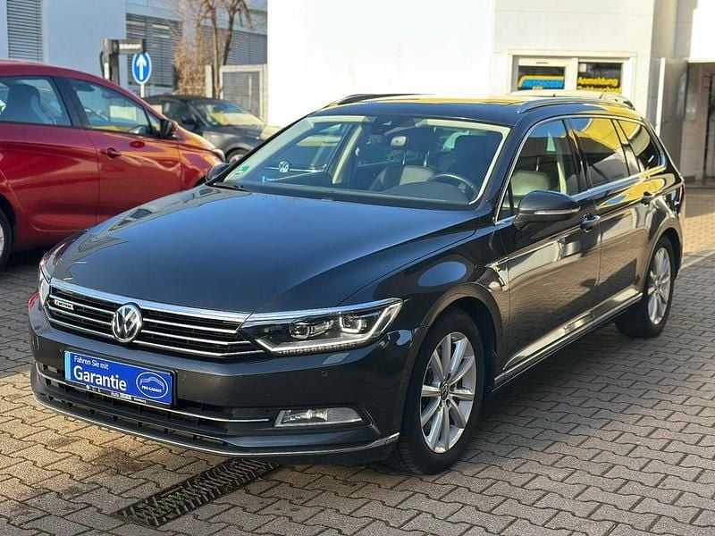 Grau Gebraucht 2018 VW Passat Highline Kombi | 14.999 € (Superpreis) - Bild 1/4