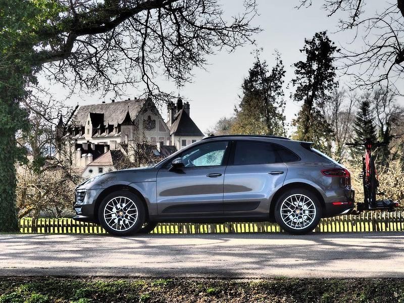 Usata Porsche Macan 252 CV (185 kW) 2018 Grigio SUV