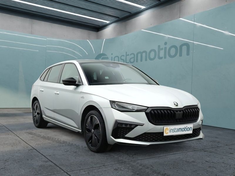 Silber Gebraucht 2024 Skoda Scala Monte Carlo Kleinwagen | 24.099 € (Teuer) - Bild 1/3