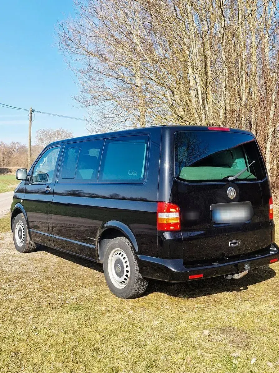 Gebraucht VW Multivan 131 PS (96 kW) 2009 Schwarz Van / Kleinbus