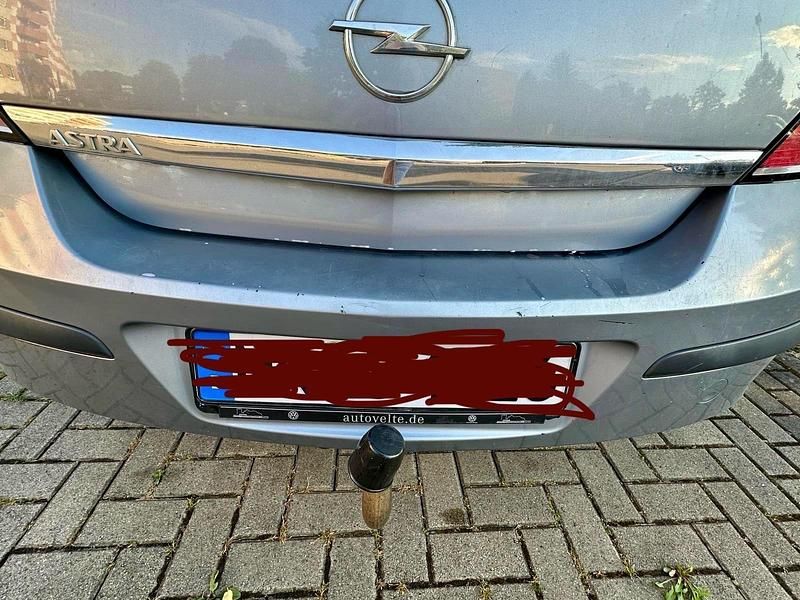 Gebraucht Opel Astra 90 PS (66 kW) 2004 Silber Kleinwagen