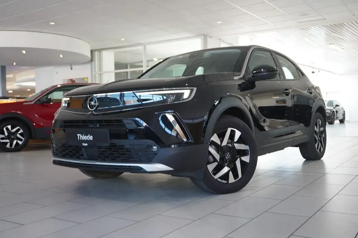 Gebraucht Opel Mokka-e Elegance 100 kW (136 PS) 2022 Diamant schwarz metallic (metallic) SUV