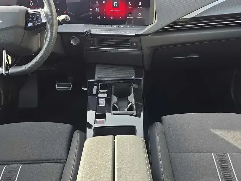 Gebraucht Opel Astra 2024 Gelb Kleinwagen