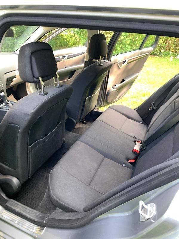 Gebraucht Mercedes C220 170 PS (125 kW) 2011 Silber Kombi