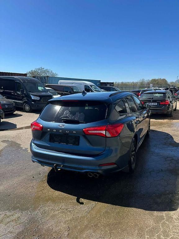 Usado Ford Focus ST-Line 120 CV (88 kW) 2019 Azul Berlina