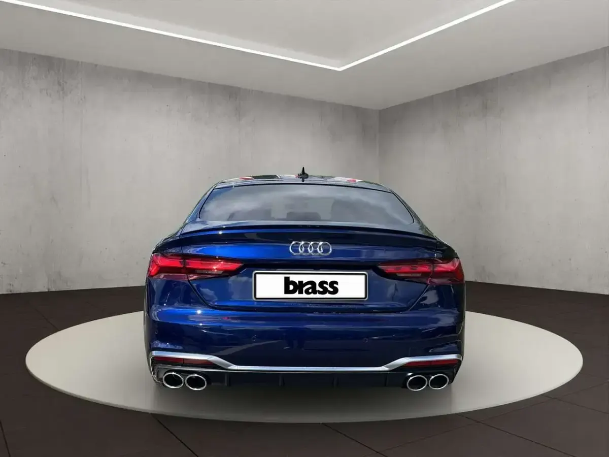 Używany Audi S5 Ambiente 341 KM (250 kW) 2022 Niebieski Coupe