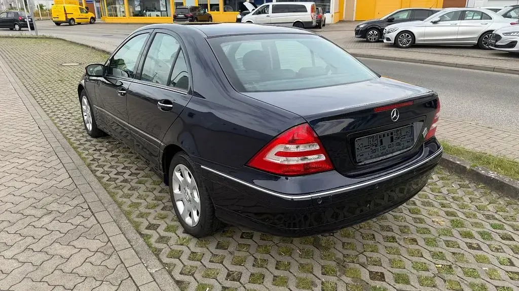 Gebraucht Mercedes C200 Elegance 163 PS (119 kW) 2006 Blau Limousine