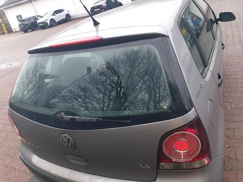 Gebraucht VW Polo 75 PS (55 kW) 2007 Silber Kleinwagen