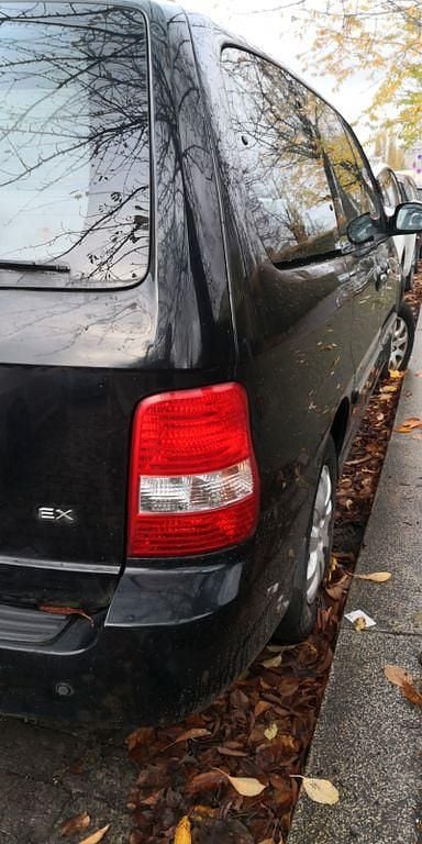 Gebraucht Kia Carnival 150 PS (110 kW) 2005 Schwarz Van / Kleinbus