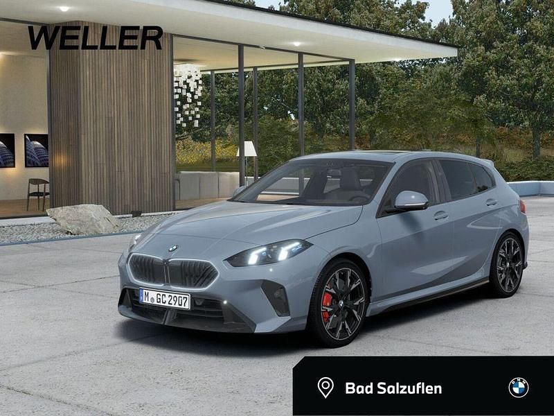 Grau Neu 2025 BMW 120 M Sport Kleinwagen | 48.860 € - Bild 1/4