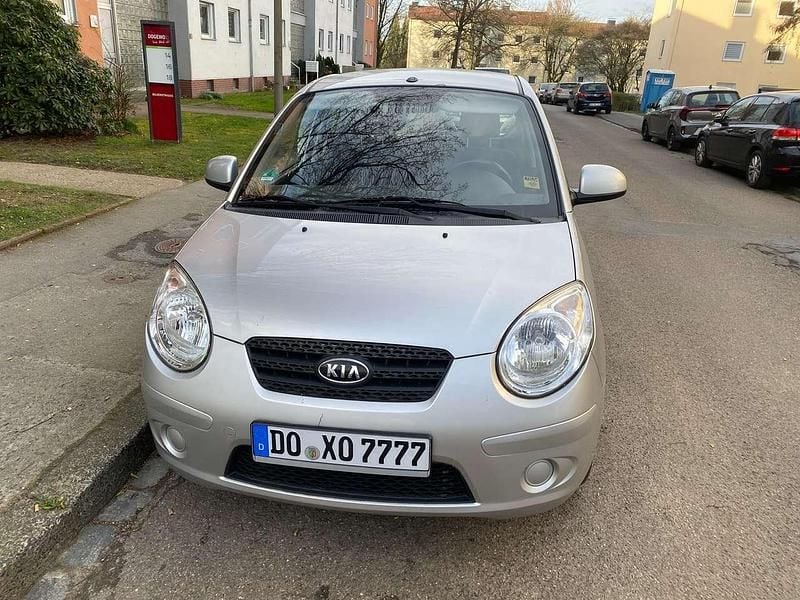 Gebraucht Kia Picanto Start 63 PS (46 kW) 2010 Silber Kleinwagen