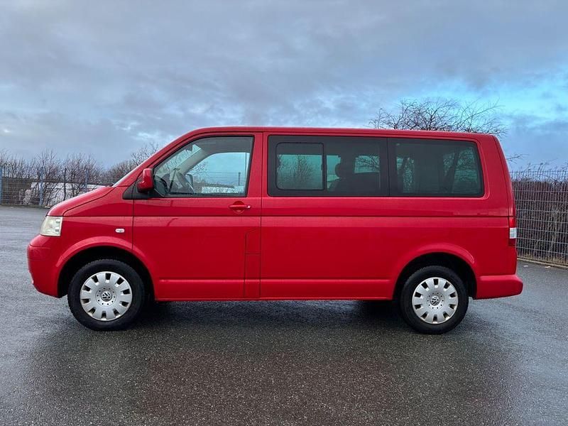 Gebraucht VW T5 131 PS (96 kW) 2007 Rot Van