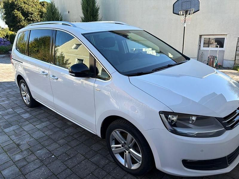 Gebraucht VW Sharan Match 150 PS (110 kW) 2012 Weiß Van / Kleinbus