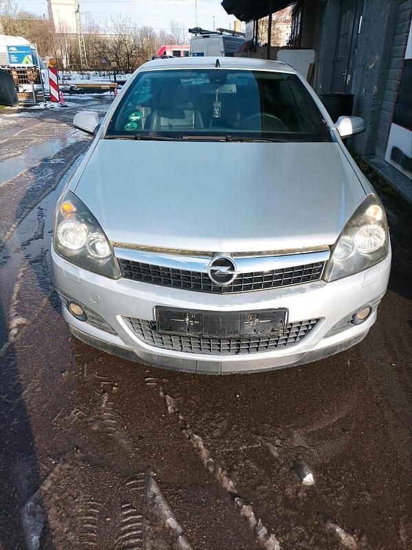 Gebraucht Opel Astra Cabriolet 140 PS (102 kW) 2006 Cabrio