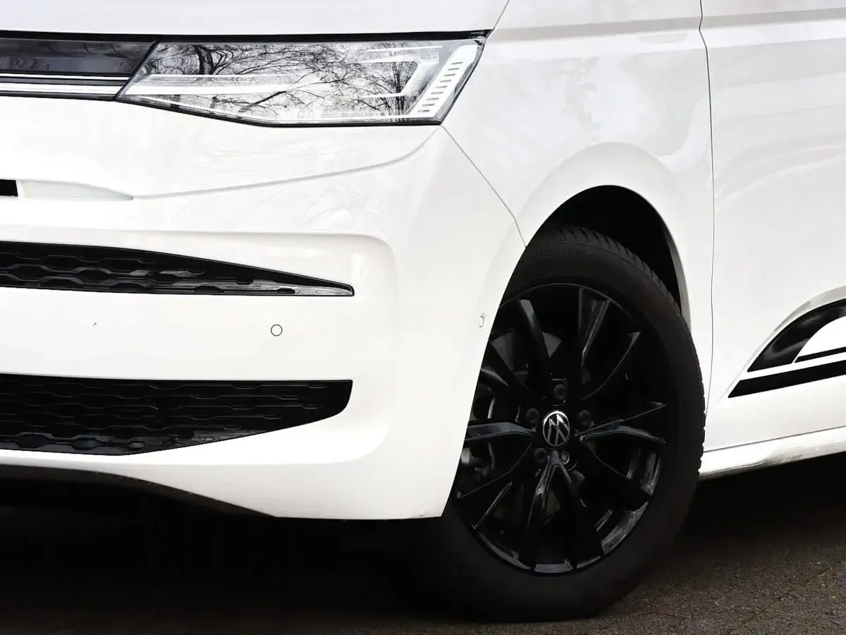 Używany VW Multivan Edition 150 KM (110 kW) 2025 Minivan