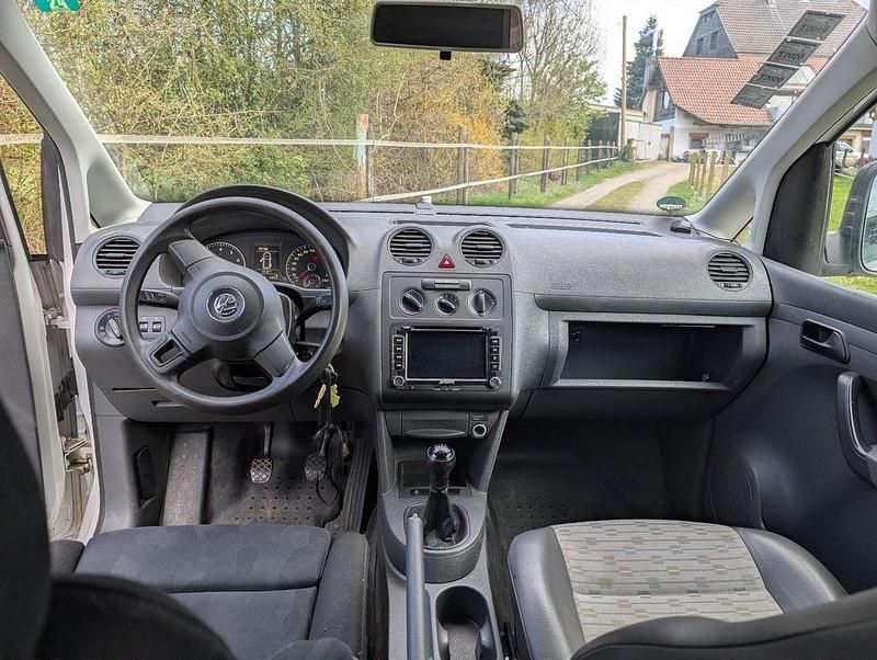 Gebraucht VW Caddy 109 PS (80 kW) 2011 Weiß Van / Kleinbus