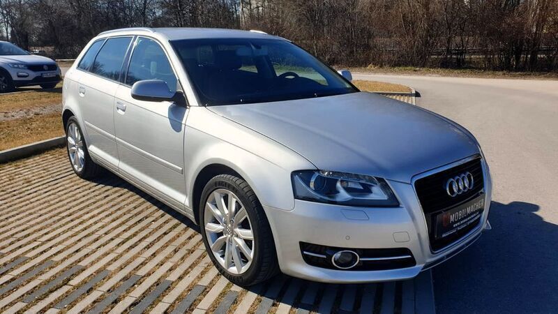 Silber Gebraucht 2011 Audi A3 Sportback Ambiente Limousine | 9.650 € (Fairer Preis) - Bild 1/4